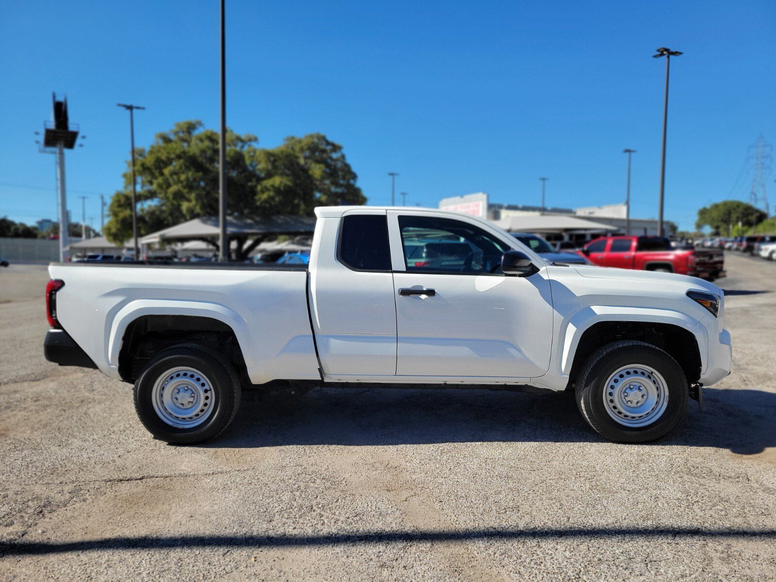Used 2024 Toyota Tacoma SR image 2