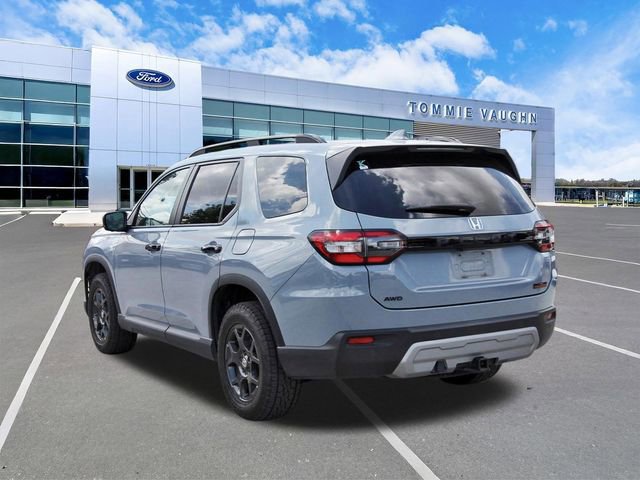 Used 2024 Honda Pilot TrailSport image 5