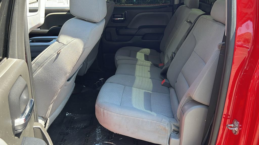 Used 2018 Chevrolet Silverado 1500 Custom w/ Custom Value Package image 12