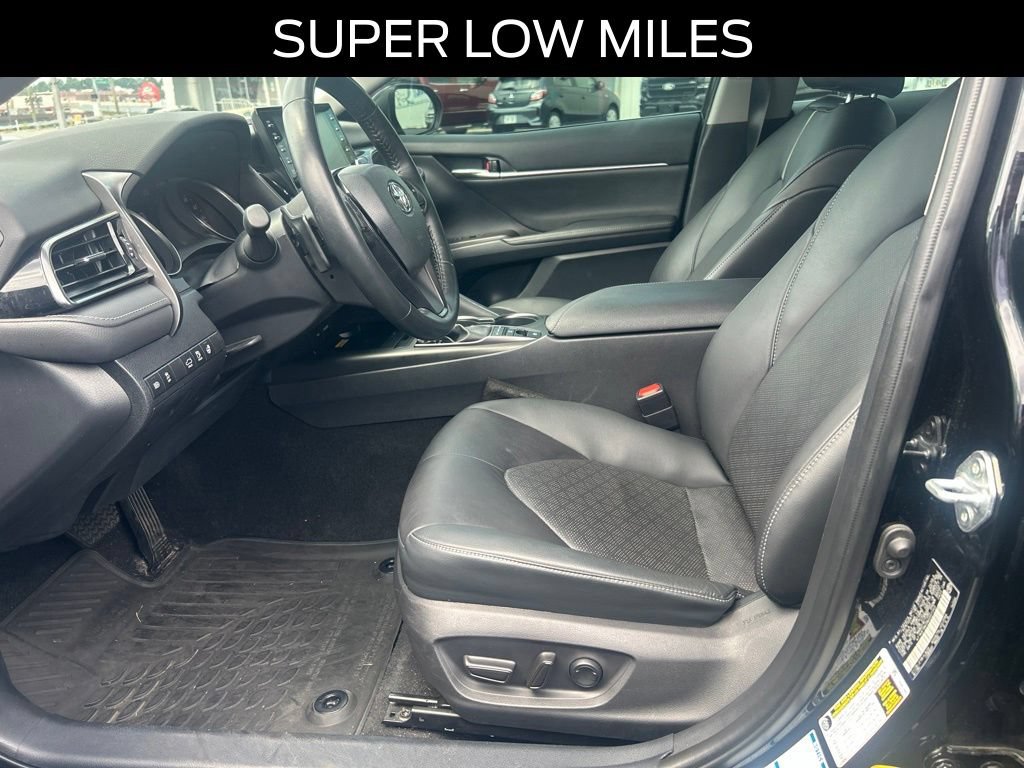 Used 2022 Toyota Camry XSE AWD/4WD image 9