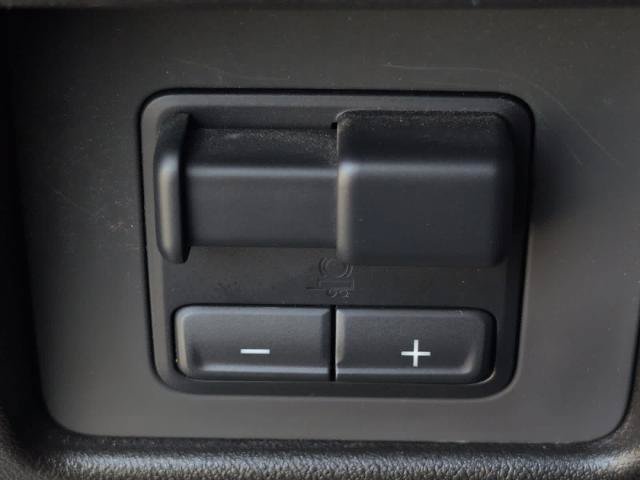 Used 2024 Chevrolet Colorado Z71 w/ Z71 Convenience Package 2 AWD/4WD image 27