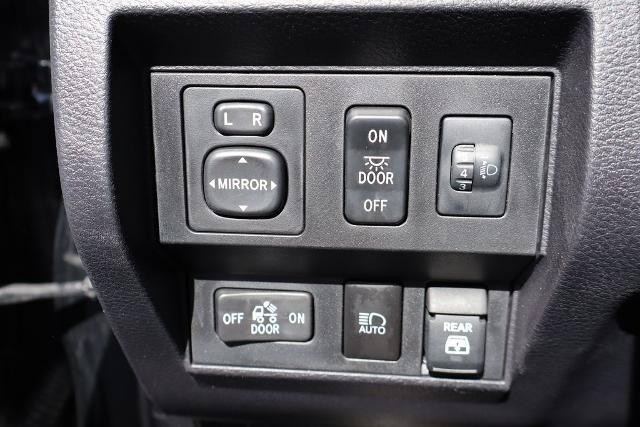 Used 2021 Toyota Tundra SR5 w/ TRD Off-Road Package AWD/4WD image 24
