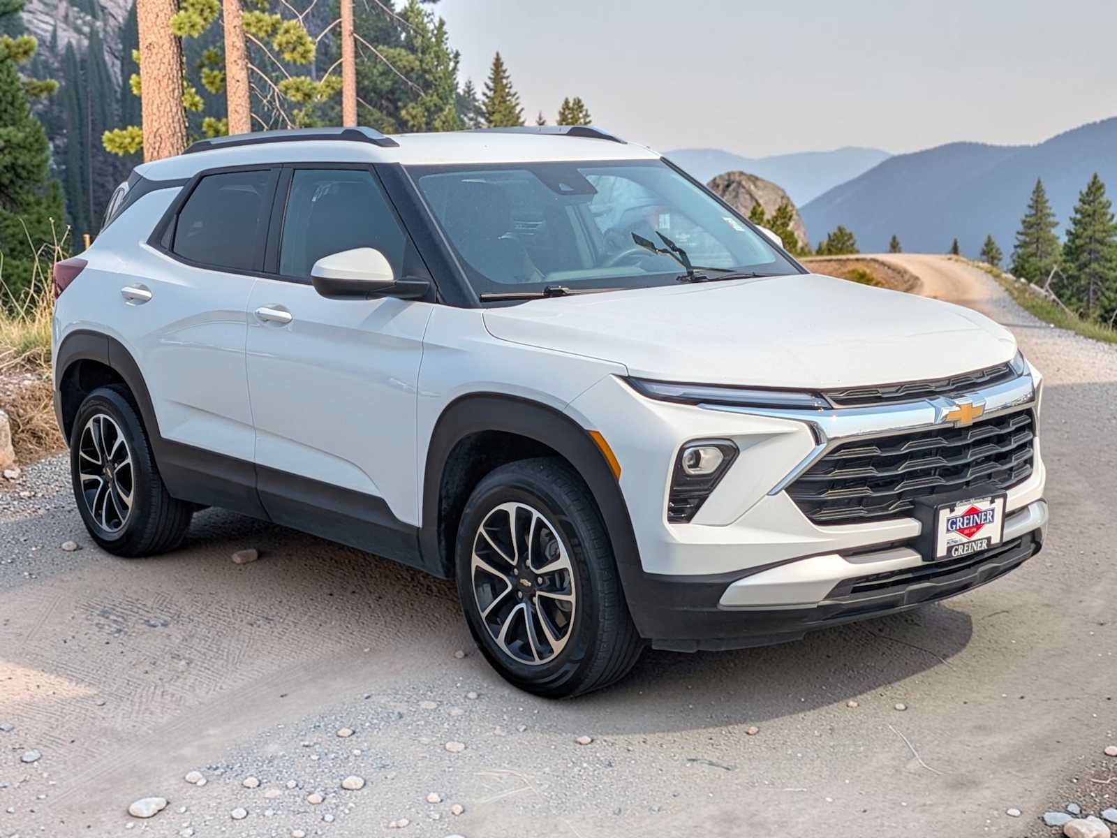 Used 2025 Chevrolet TrailBlazer LT AWD/4WD image 8