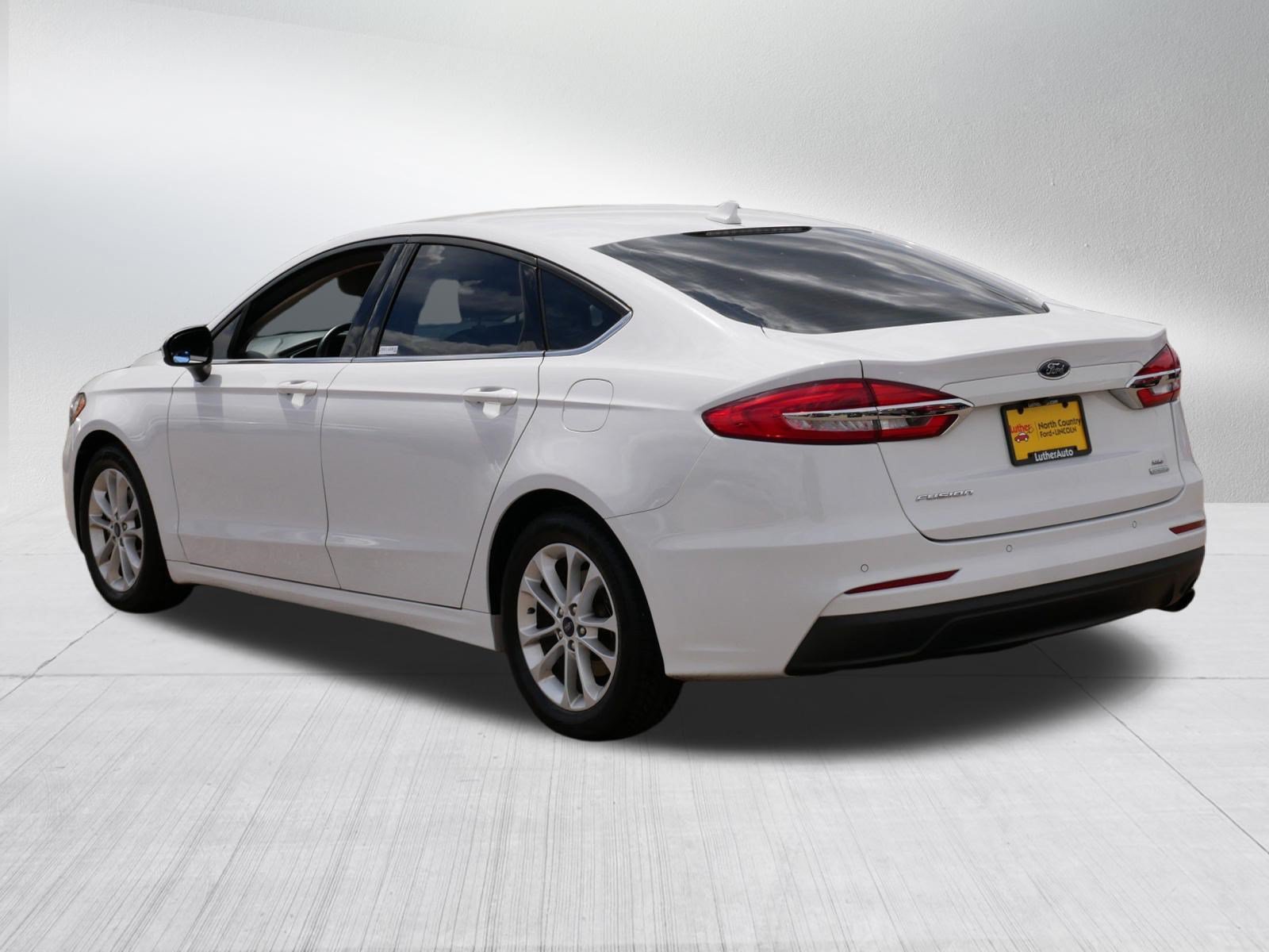 Certified 2020 Ford Fusion SE FWD image 5