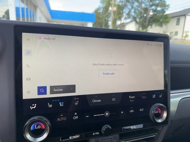 Used 2024 Lexus GX 550 w/ Accessory Package (2T) AWD/4WD image 29