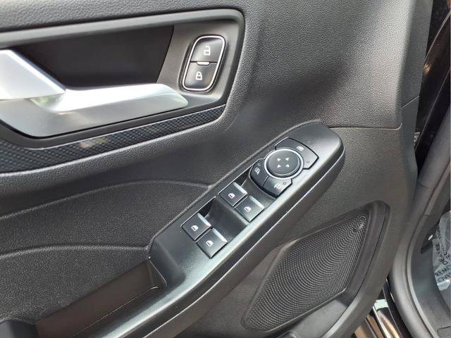 Certified 2025 Ford Escape ST-Line Select AWD/4WD image 21