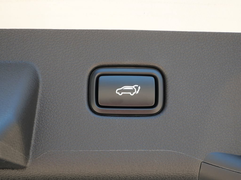 Used 2025 Kia Sportage X-Line w/ Premium Package AWD/4WD image 19