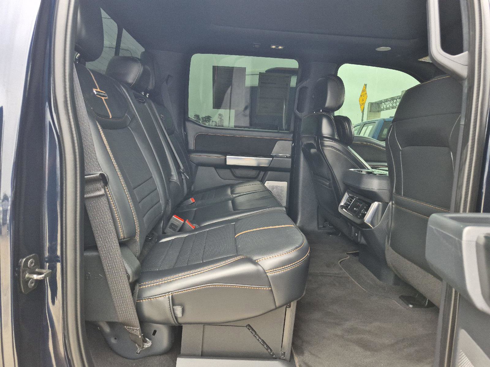 Certified 2024 Ford F250 Platinum w/ FX4 Off-Road Package image 31