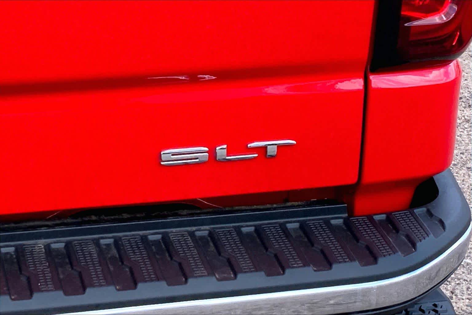 Used 2021 GMC Sierra 1500 SLT RWD image 10