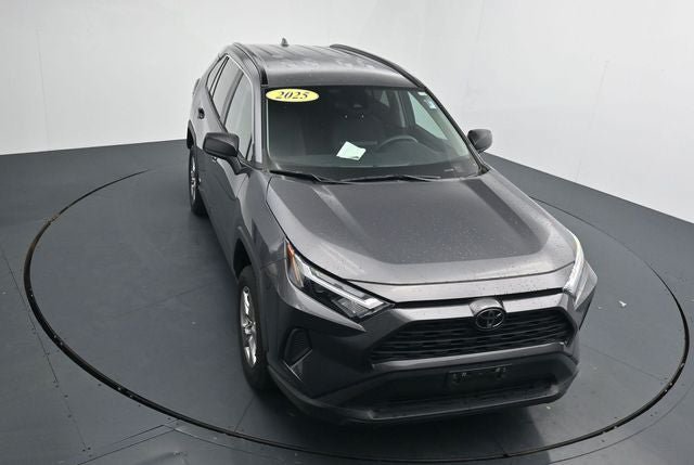 Used 2025 Toyota RAV4 LE AWD/4WD image 24