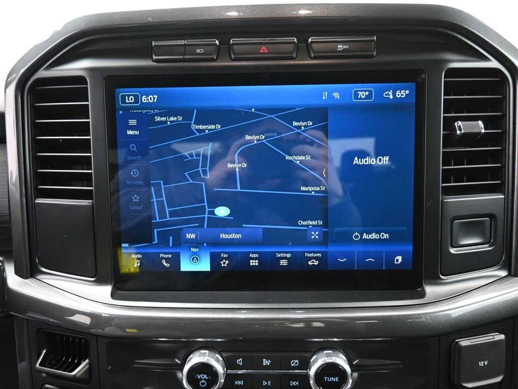 Certified 2022 Ford F150 XLT w/ Equipment Group 302A High image 4