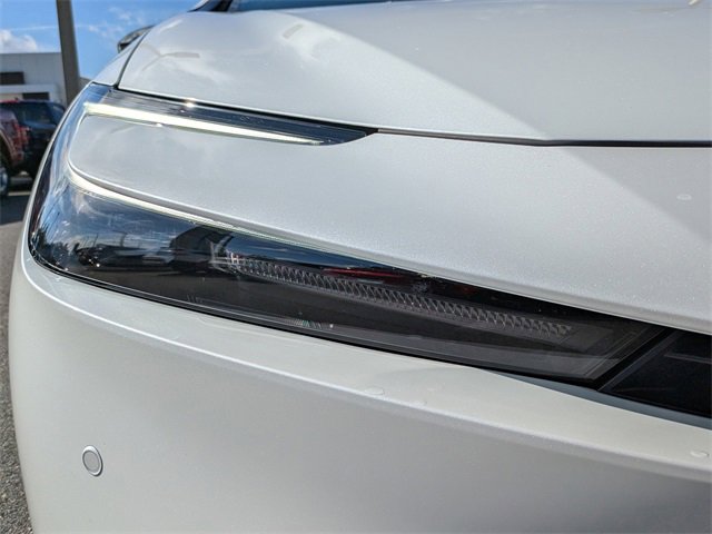 Used 2023 Toyota Prius XLE image 10