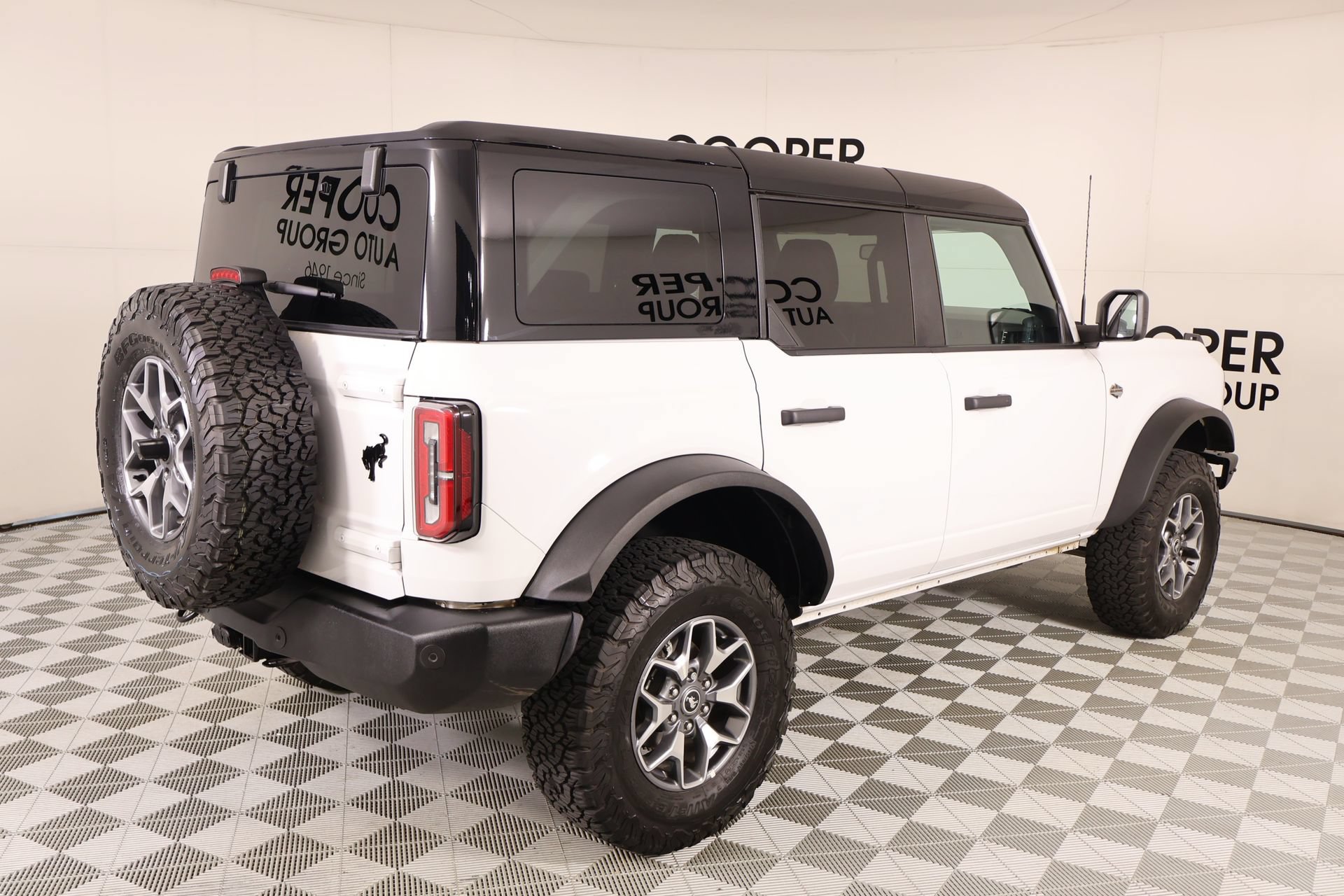 Certified 2024 Ford Bronco Wildtrak AWD/4WD image 21