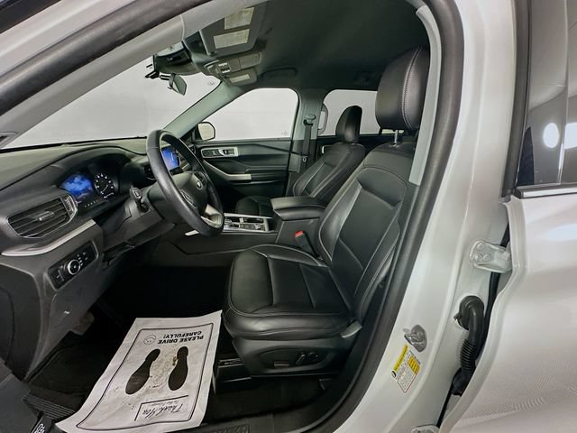 Certified 2023 Ford Explorer XLT w/ Equipment Group 202A AWD/4WD image 27
