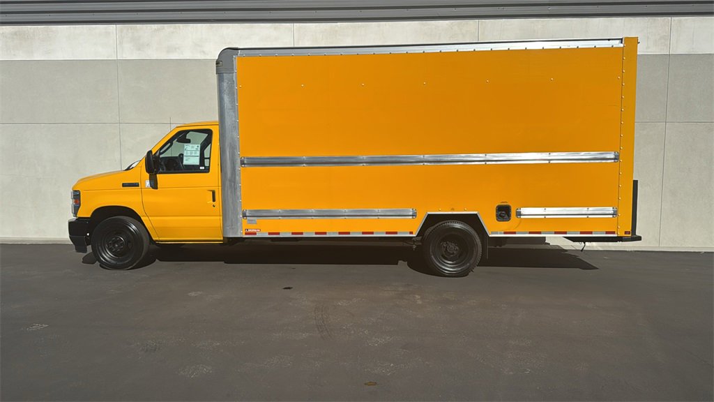 Certified 2022 Ford E-350 and Econoline 350 Super Duty image 5