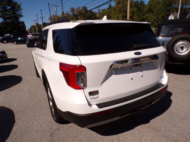Certified 2022 Ford Explorer XLT w/ Equipment Group 202A AWD/4WD image 5