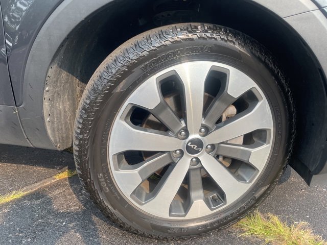 Used 2022 Kia Telluride S image 10