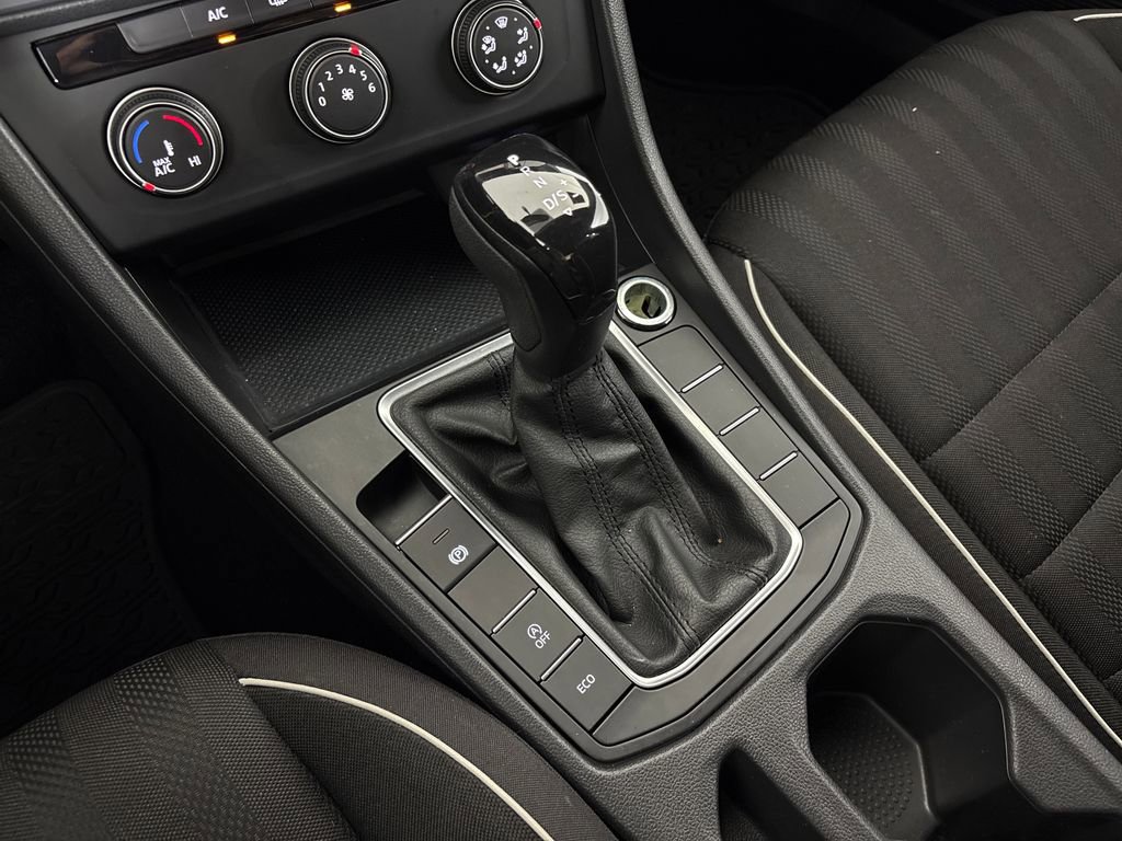 Used 2022 Volkswagen Jetta Sport FWD image 27