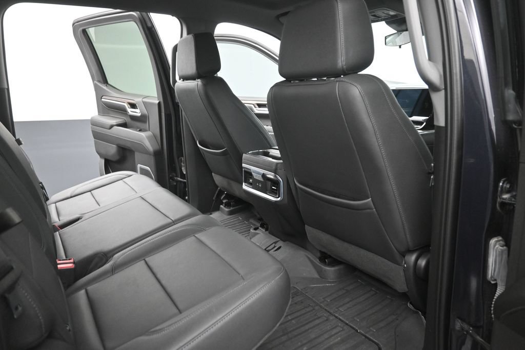 Used 2023 GMC Sierra 1500 Elevation w/ Elevation Premium Package AWD/4WD image 10