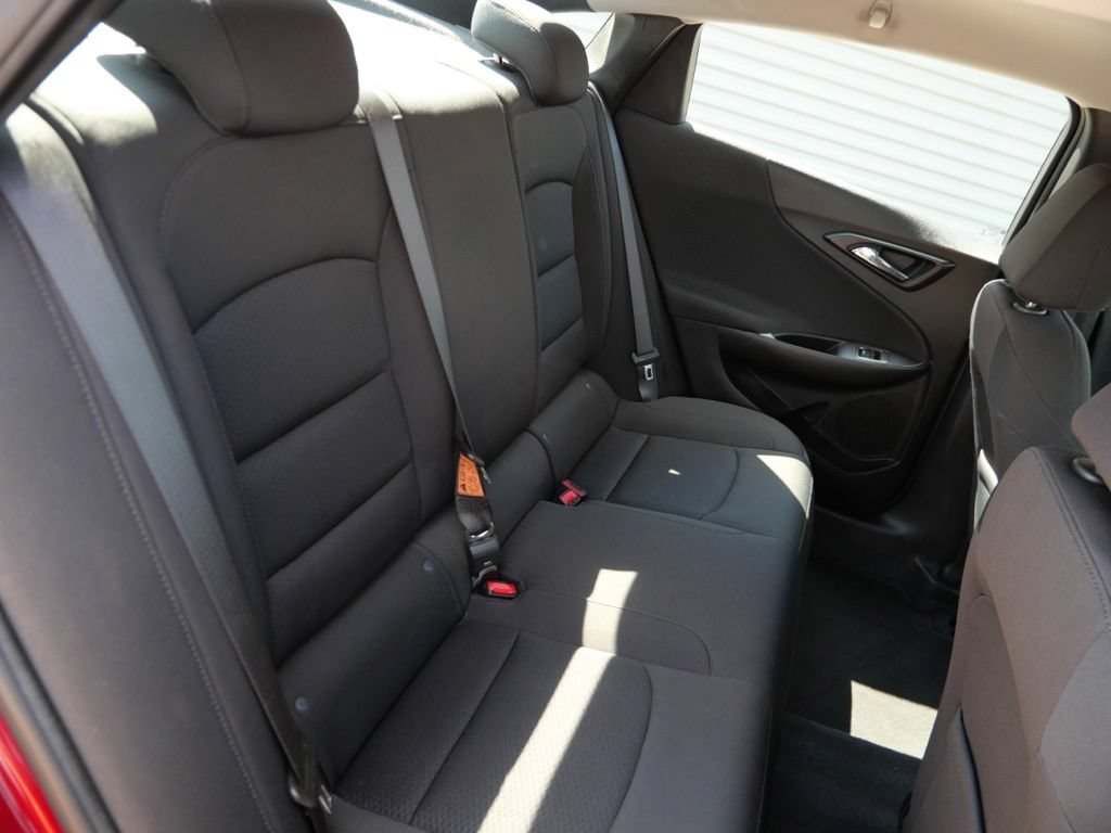 Used 2021 Chevrolet Malibu RS FWD image 16