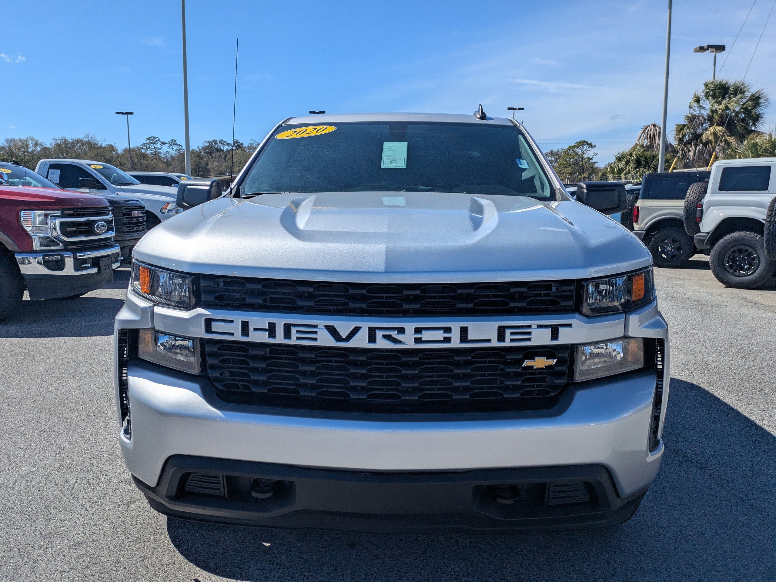 Used 2020 Chevrolet Silverado 1500 Custom w/ Custom Value Package image 9