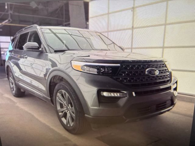Certified 2023 Ford Explorer XLT w/ Equipment Group 202A AWD/4WD image 20
