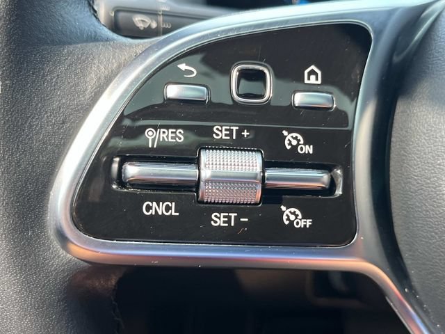Used 2023 Mercedes-Benz CLA 250 image 35