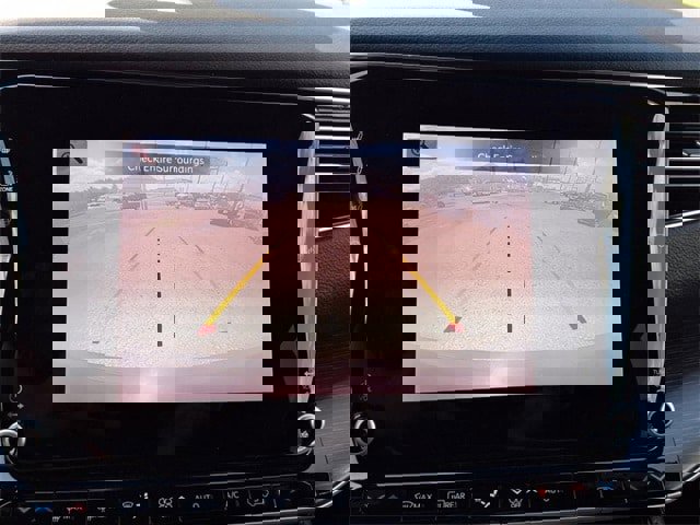 Used 2023 Jeep Wagoneer L Series III w/ Preferred Equipment Group image 25