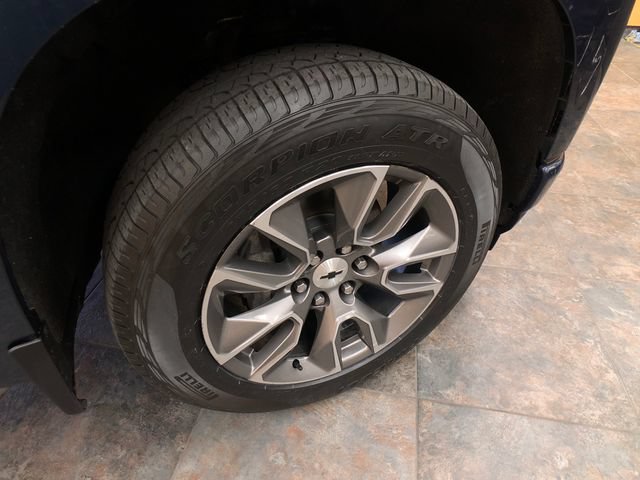 Used 2019 Chevrolet Silverado 1500 RST AWD/4WD image 9