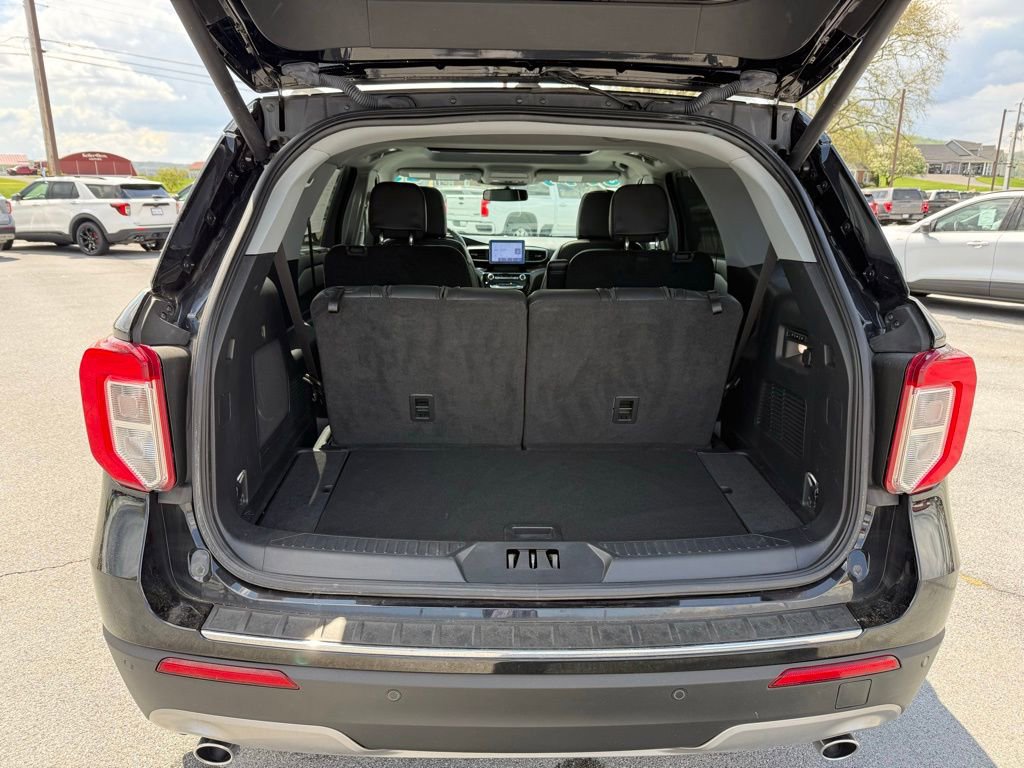 Certified 2023 Ford Explorer Limited w/ Equipment Group 301A AWD/4WD image 22