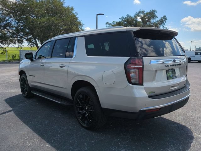 Used 2021 Chevrolet Suburban LT RWD image 7