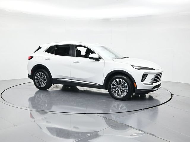 Used 2024 Buick Envision Preferred AWD/4WD image 3