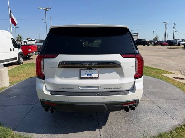 Used 2023 GMC Yukon XL Denali Ultimate AWD/4WD image 6
