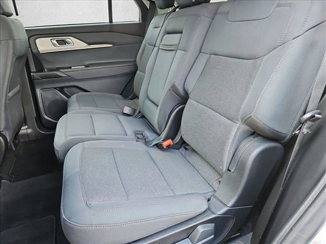 Certified 2025 Ford Explorer Active RWD image 19