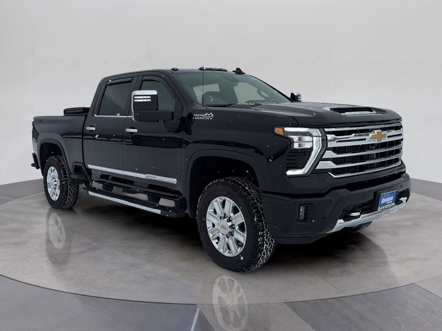 Used 2024 Chevrolet Silverado 2500 High Country w/ Z71 Off-Road Package image 9