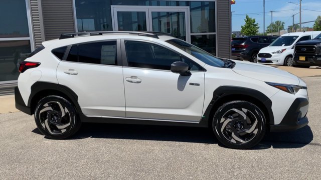 Used 2026 Subaru Crosstrek 2.5i Limited AWD/4WD image 3