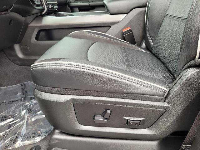 Used 2025 RAM 3500 Laramie AWD/4WD image 23