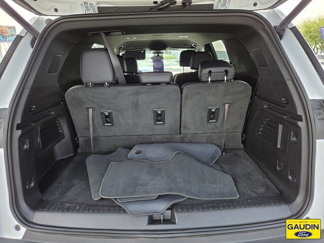 Used 2025 Chevrolet Traverse LT AWD/4WD image 15