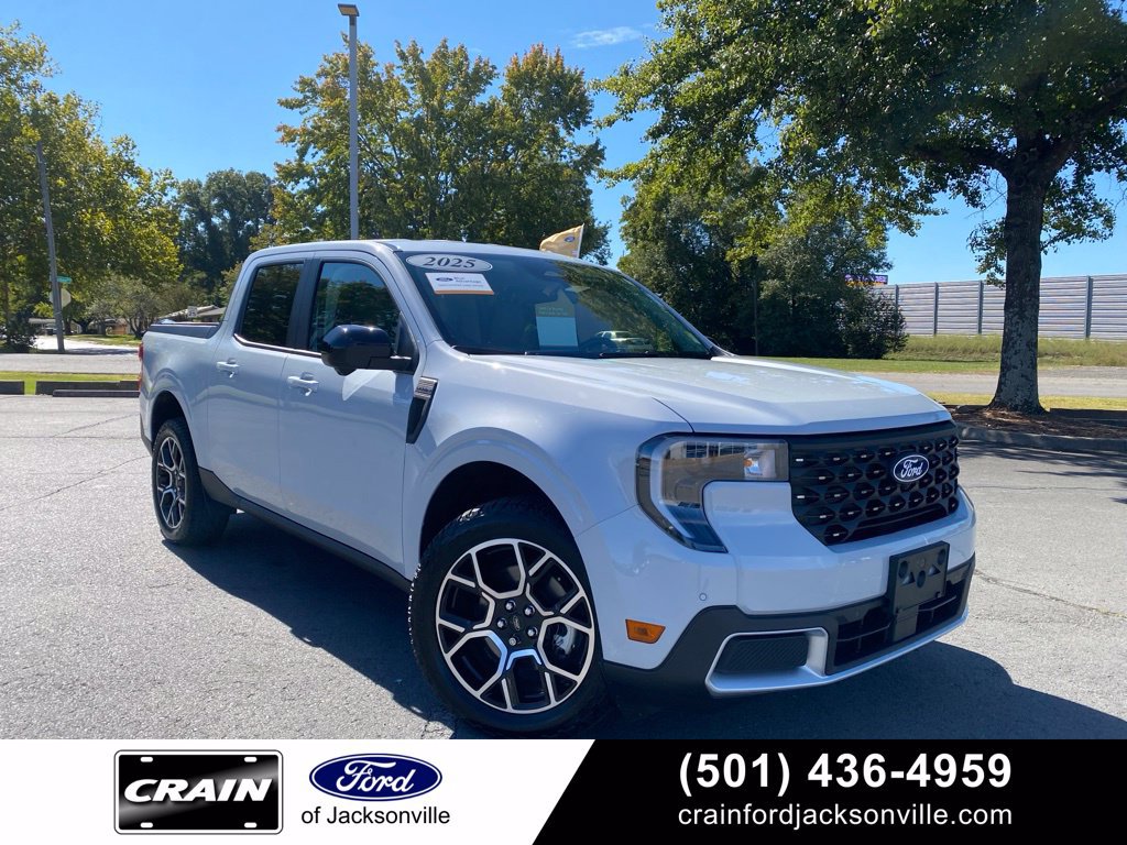 Certified 2025 Ford Maverick Lariat AWD/4WD image 1