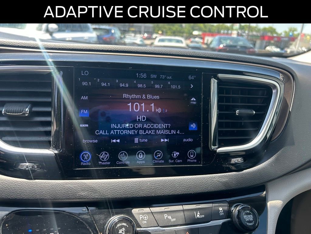 Used 2017 Chrysler Pacifica Touring-L Plus w/ Advanced Safetytec Group FWD image 18