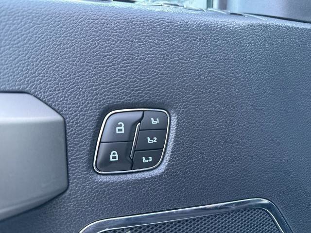 Certified 2022 Ford F250 Lariat w/ Lariat Ultimate Package image 14