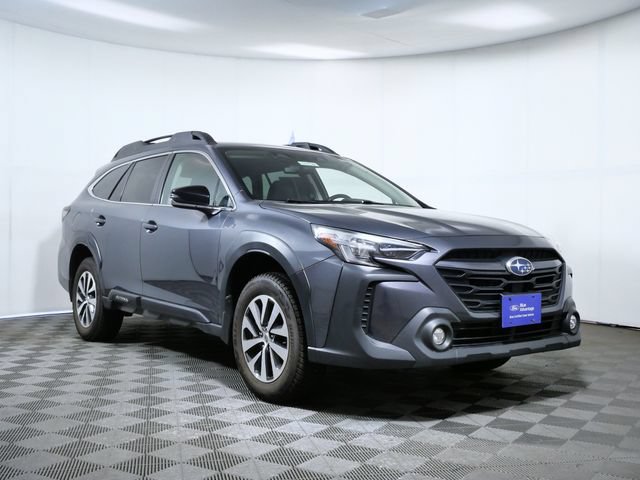 Used 2024 Subaru Outback Premium AWD/4WD image 1