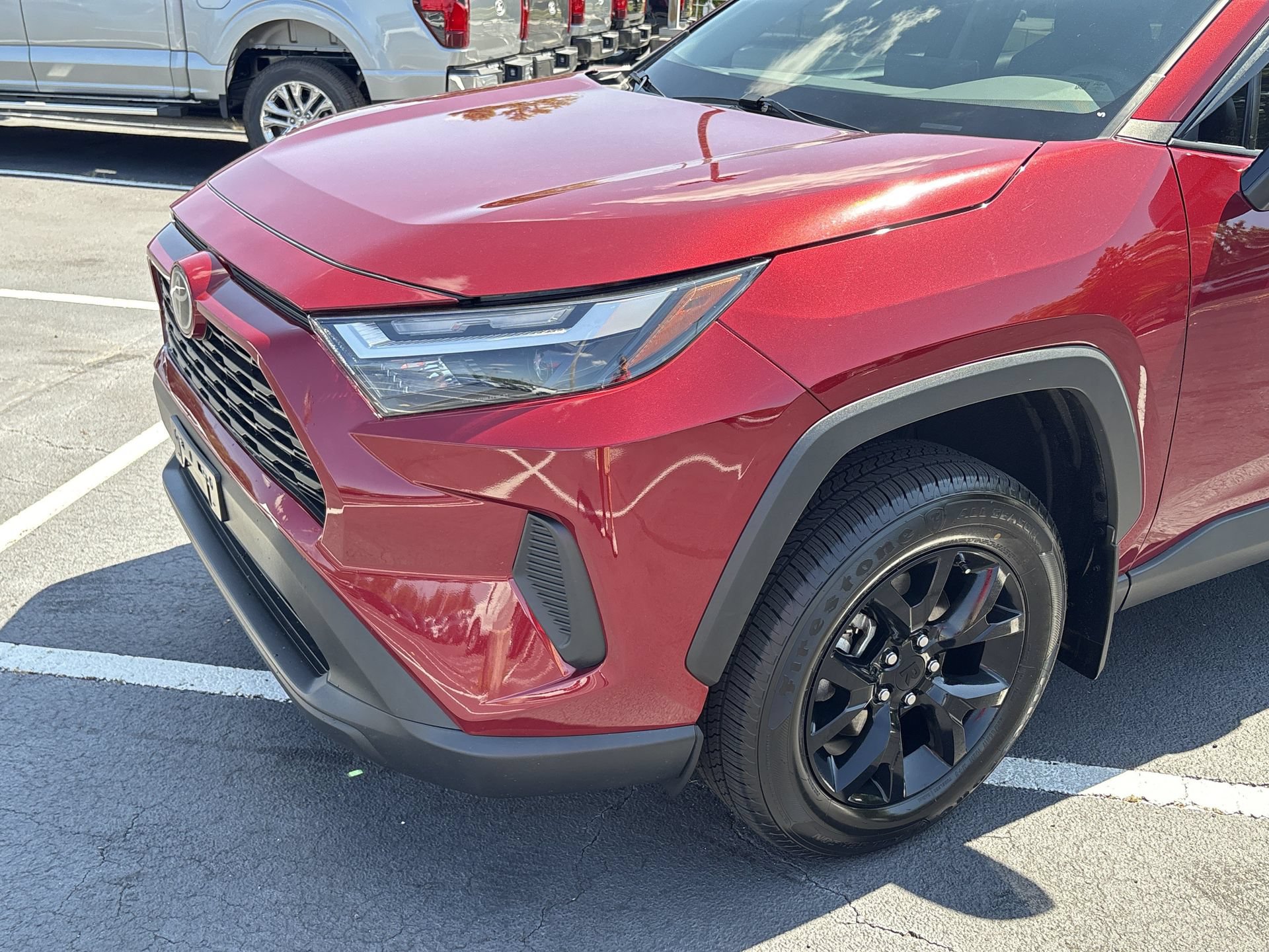 Used 2024 Toyota RAV4 LE FWD image 30