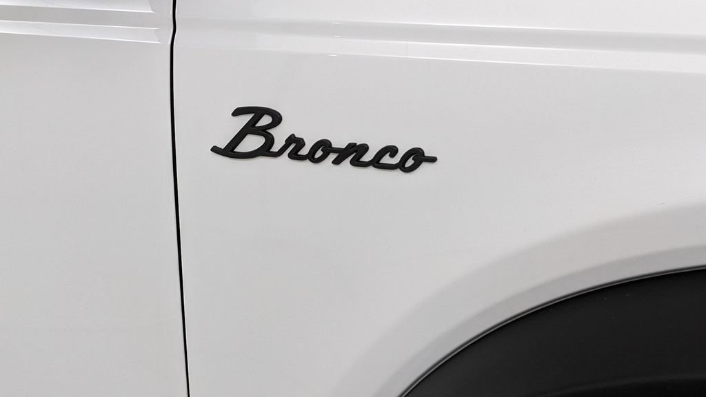 Certified 2024 Ford Bronco Black Diamond AWD/4WD image 40