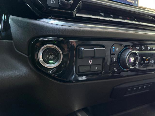 Used 2024 Chevrolet Silverado 2500 LTZ w/ LTZ Convenience Package image 27