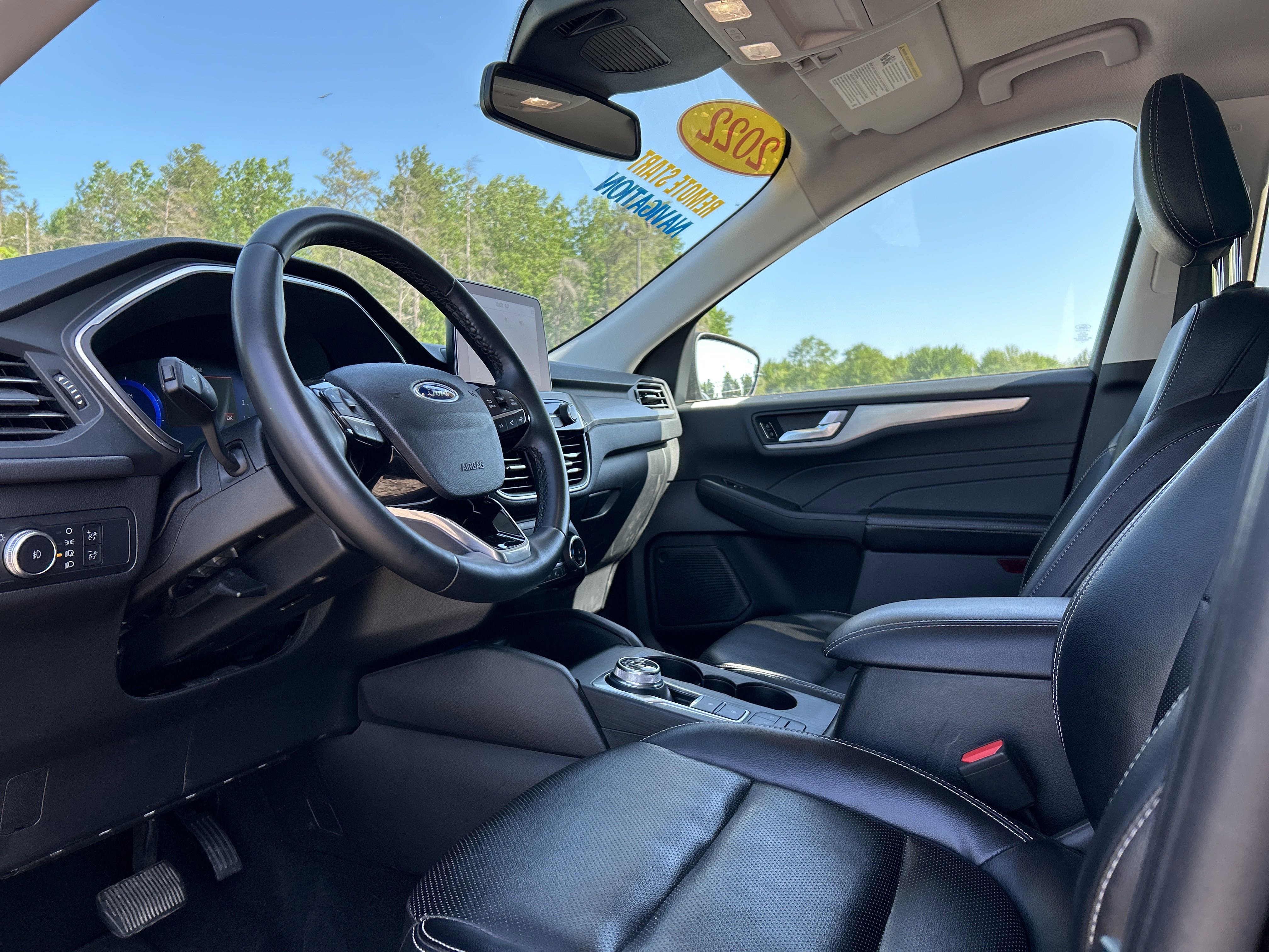 Certified 2022 Ford Escape Titanium image 16