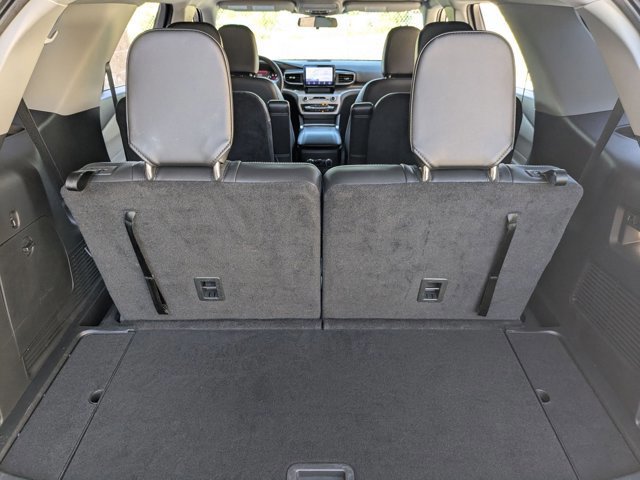 Certified 2023 Ford Explorer XLT w/ Equipment Group 202A AWD/4WD image 9
