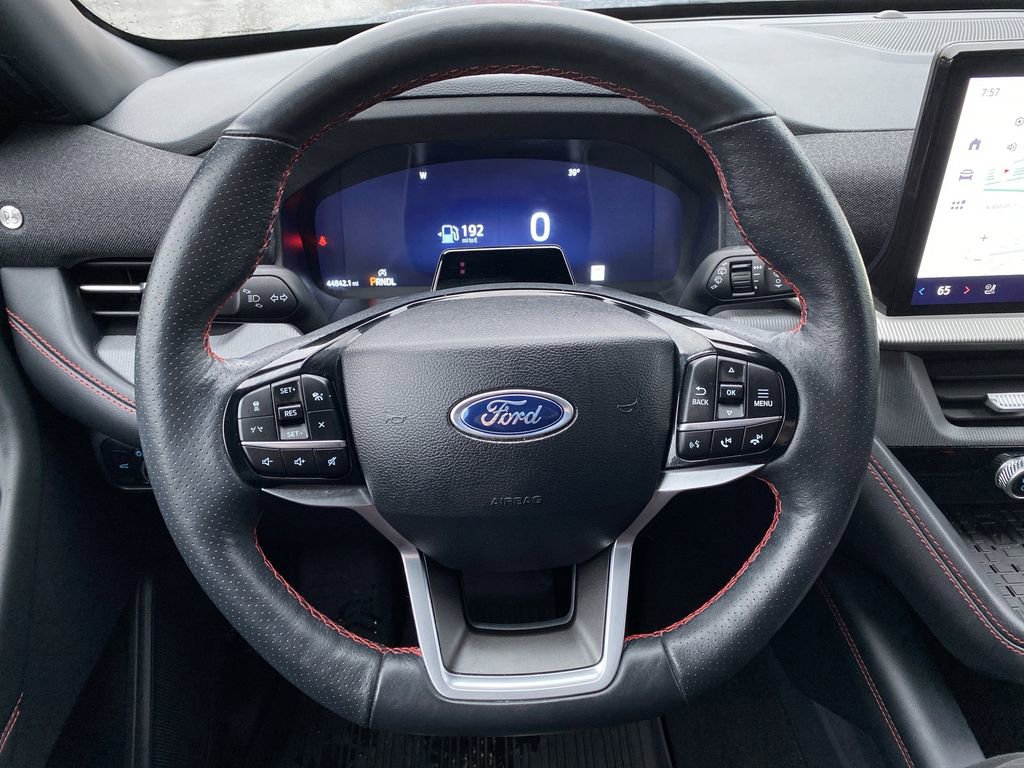 Certified 2025 Ford Explorer ST-Line w/ Premium Package image 23