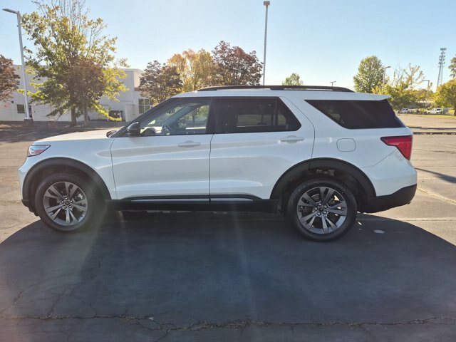 Certified 2023 Ford Explorer XLT w/ Equipment Group 202A AWD/4WD image 7