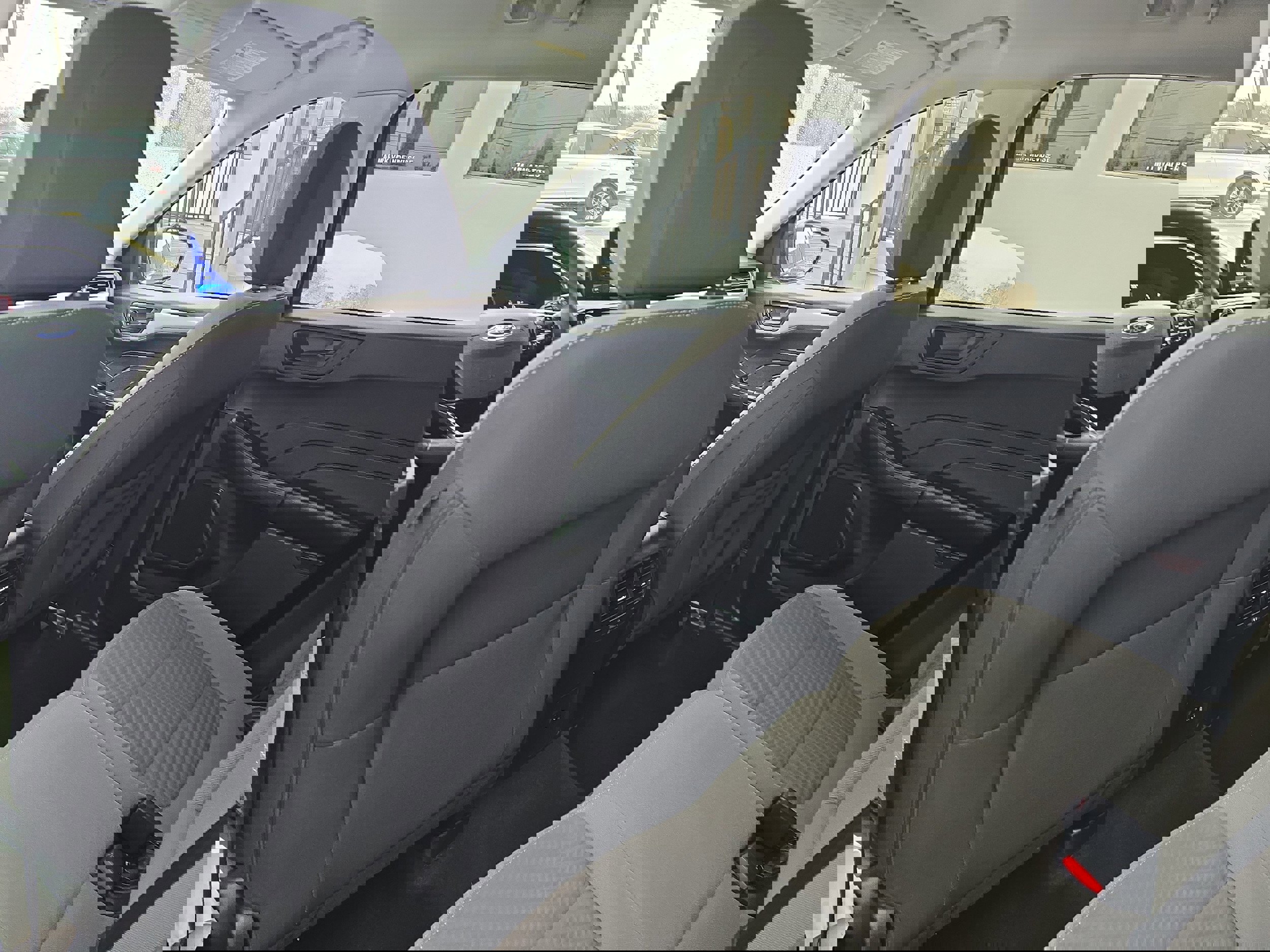 Certified 2022 Ford Escape SE w/ SE Sport Appearance Package image 14